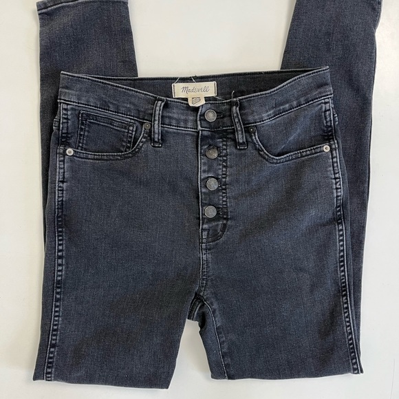 Madewell 10" High-Rise Skinny Jeans in Robert Wash: Button-Front Edition 28 - Picture 9 of 13